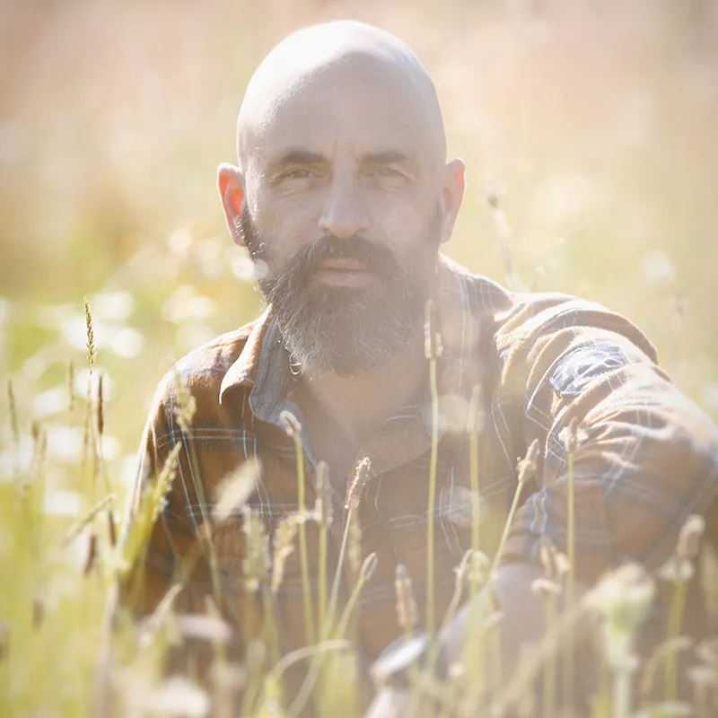 Alexis Courraud, hypnothérapeute à Parçay-sur-Vienne, spécialisé en reconstruction post-traumatique en Touraine